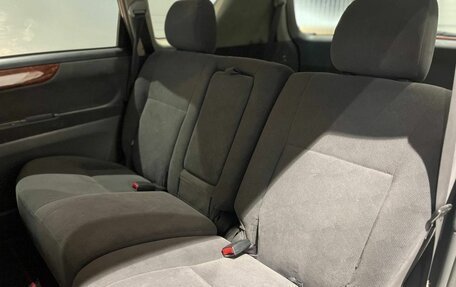 Toyota Ipsum II, 2002 год, 710 000 рублей, 12 фотография