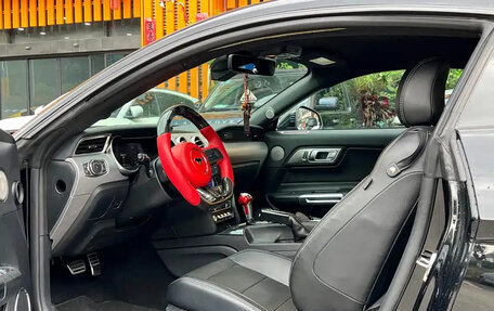 Ford Mustang VI рестайлинг, 2022 год, 2 750 111 рублей, 14 фотография