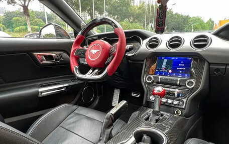 Ford Mustang VI рестайлинг, 2022 год, 2 750 111 рублей, 18 фотография