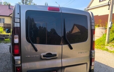 Renault Trafic, 2015 год, 1 760 000 рублей, 3 фотография