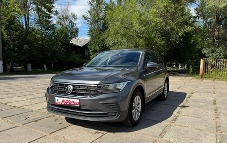 Volkswagen Tiguan II, 2021 год, 2 290 000 рублей, 1 фотография