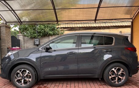 KIA Sportage IV рестайлинг, 2021 год, 2 650 000 рублей, 2 фотография