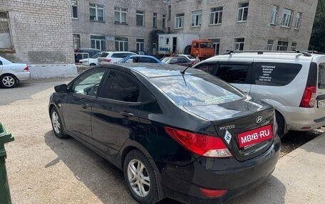 Hyundai Solaris II рестайлинг, 2012 год, 620 000 рублей, 2 фотография