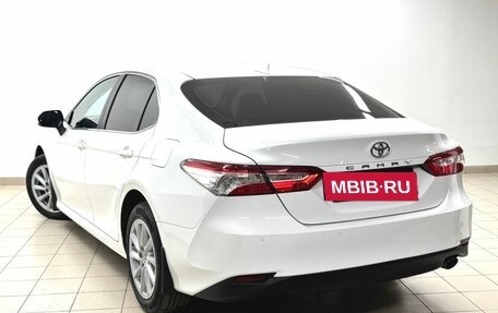 Toyota Camry, 2021 год, 3 598 000 рублей, 6 фотография