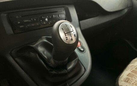Renault Kangoo II рестайлинг, 2011 год, 688 000 рублей, 18 фотография