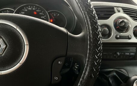 Renault Kangoo II рестайлинг, 2011 год, 688 000 рублей, 15 фотография