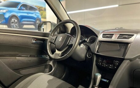 Suzuki Swift IV, 2011 год, 870 000 рублей, 18 фотография