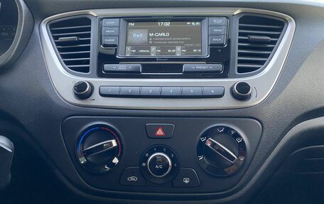 Hyundai Solaris II рестайлинг, 2018 год, 1 219 000 рублей, 18 фотография