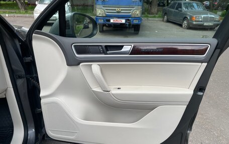 Volkswagen Touareg III, 2017 год, 3 800 000 рублей, 13 фотография