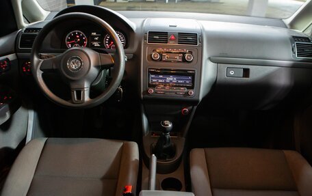 Volkswagen Touran III, 2012 год, 1 000 000 рублей, 14 фотография