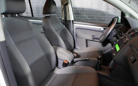 Volkswagen Touran III, 2012 год, 1 000 000 рублей, 12 фотография