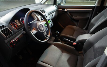 Volkswagen Touran III, 2012 год, 1 000 000 рублей, 10 фотография