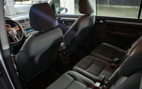 Volkswagen Touran III, 2012 год, 1 000 000 рублей, 11 фотография