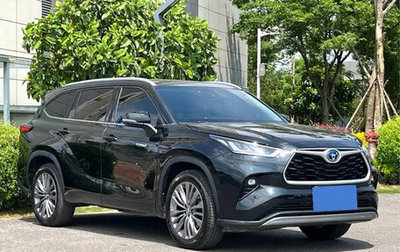 Toyota Highlander, 2022 год, 3 550 000 рублей, 1 фотография
