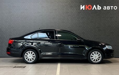 Volkswagen Jetta VI, 2011 год, 1 030 000 рублей, 4 фотография