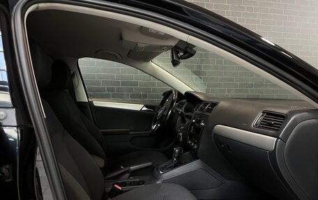 Volkswagen Jetta VI, 2011 год, 1 030 000 рублей, 9 фотография