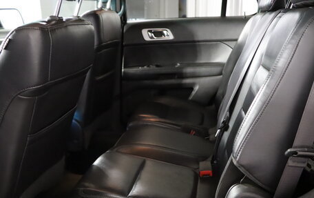 Ford Explorer VI, 2011 год, 1 619 990 рублей, 11 фотография