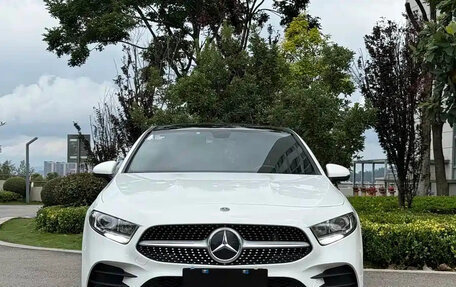Mercedes-Benz A-Класс, 2022 год, 1 700 000 рублей, 2 фотография