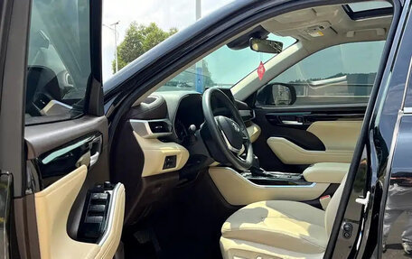Toyota Highlander, 2022 год, 3 550 000 рублей, 11 фотография
