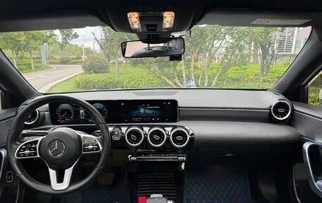 Mercedes-Benz A-Класс, 2022 год, 1 700 000 рублей, 12 фотография