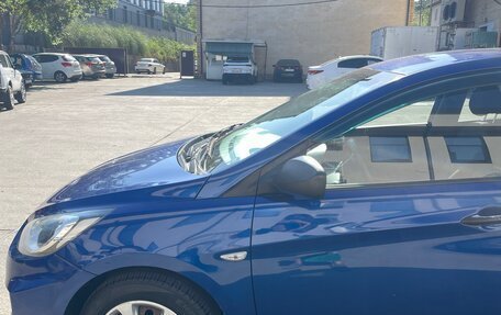 Hyundai Solaris II рестайлинг, 2011 год, 740 000 рублей, 4 фотография
