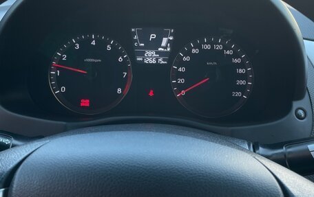 Hyundai Solaris II рестайлинг, 2011 год, 740 000 рублей, 8 фотография