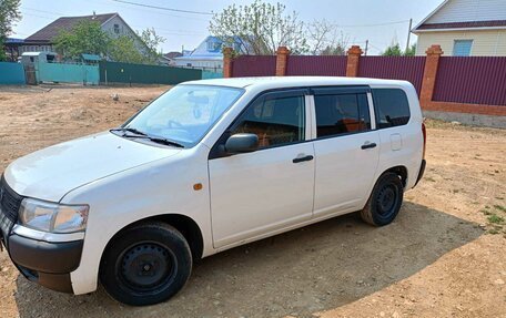 Toyota Probox I, 2007 год, 375 000 рублей, 2 фотография