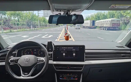 Volkswagen Tiguan II, 2022 год, 3 400 077 рублей, 10 фотография
