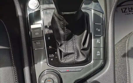 Volkswagen Tiguan II, 2022 год, 3 400 077 рублей, 14 фотография