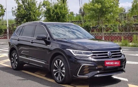 Volkswagen Tiguan II, 2022 год, 3 400 077 рублей, 5 фотография