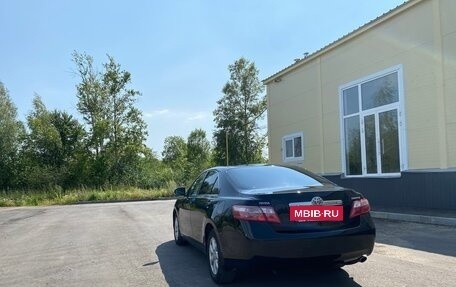 Toyota Camry, 2011 год, 1 170 000 рублей, 4 фотография