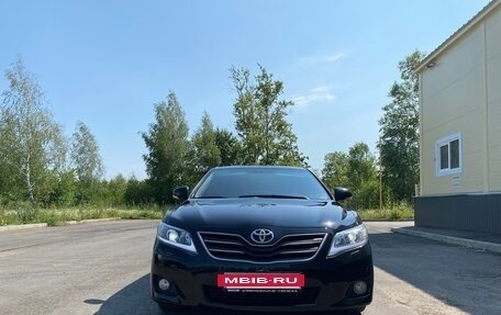 Toyota Camry, 2011 год, 1 170 000 рублей, 10 фотография