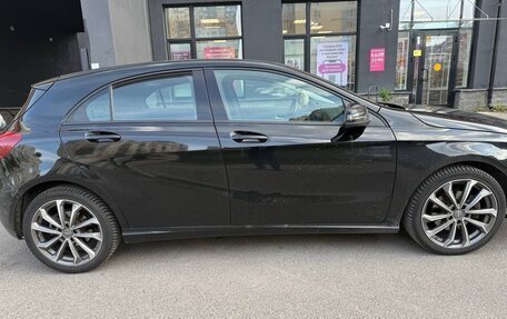 Mercedes-Benz A-Класс, 2017 год, 1 460 000 рублей, 5 фотография