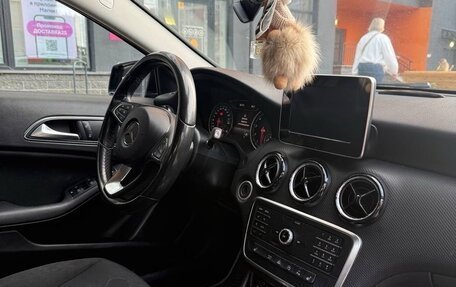 Mercedes-Benz A-Класс, 2017 год, 1 460 000 рублей, 6 фотография