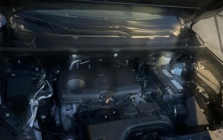 Toyota RAV4, 2021 год, 3 850 000 рублей, 13 фотография