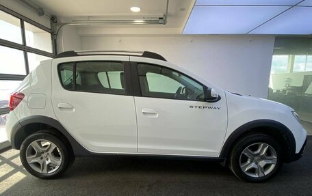 Renault Sandero II рестайлинг, 2021 год, 1 399 000 рублей, 4 фотография