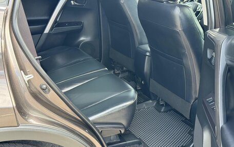Toyota RAV4, 2019 год, 2 160 000 рублей, 14 фотография