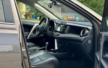 Toyota RAV4, 2019 год, 2 160 000 рублей, 13 фотография