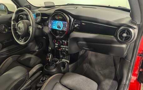 MINI Hatch, 2021 год, 3 060 000 рублей, 14 фотография