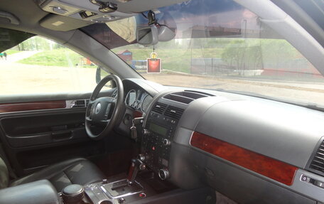 Volkswagen Touareg III, 2003 год, 350 000 рублей, 8 фотография