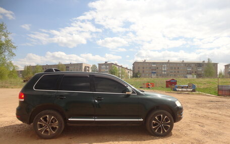 Volkswagen Touareg III, 2003 год, 350 000 рублей, 4 фотография