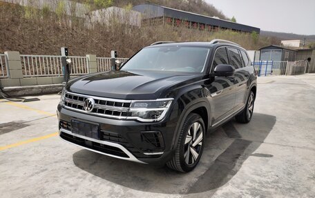 Volkswagen Teramont I, 2022 год, 2 975 000 рублей, 2 фотография