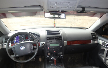 Volkswagen Touareg III, 2003 год, 350 000 рублей, 10 фотография