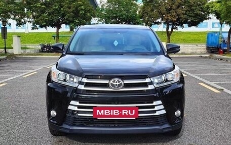 Toyota Highlander III, 2021 год, 2 500 008 рублей, 2 фотография