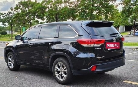 Toyota Highlander III, 2021 год, 2 500 008 рублей, 4 фотография