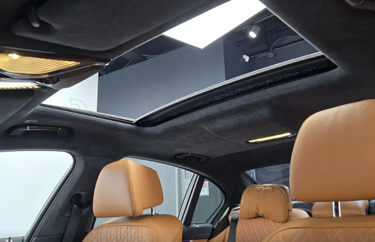 BMW 7 серия G11-G12 рестайлинг, 2021 год, 6 600 000 рублей, 14 фотография