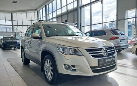 Volkswagen Tiguan I, 2010 год, 1 099 000 рублей, 3 фотография