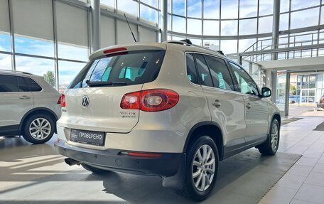 Volkswagen Tiguan I, 2010 год, 1 099 000 рублей, 5 фотография