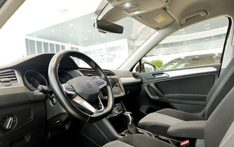 Volkswagen Tiguan II, 2021 год, 2 975 000 рублей, 16 фотография