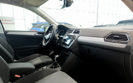 Volkswagen Tiguan II, 2021 год, 2 975 000 рублей, 11 фотография